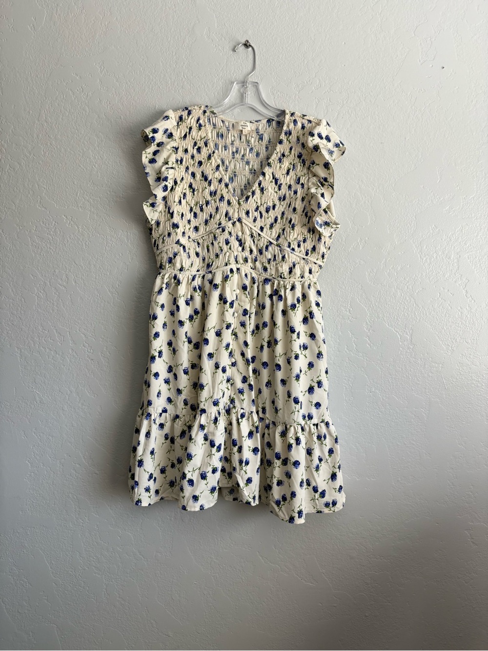 ❤️NEW entro Cream Dress with Blue Floral Print